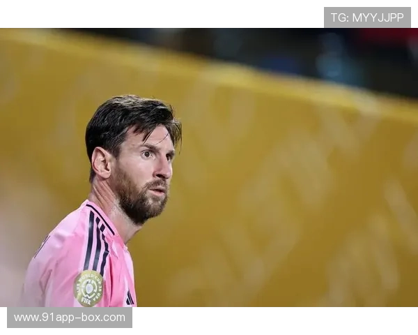 梅西头球造险复刻经典，巴黎 4-0 碾压迈阿密晋级世俱杯八强(1)